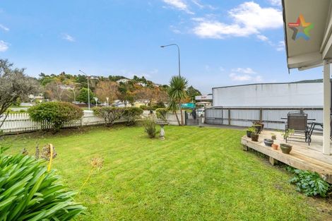 Photo of property in 51 Stokes Valley Road, Stokes Valley, Lower Hutt, 5019