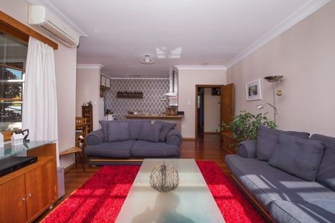 Photo of property in 45 Lake Crescent, Hamilton Lake, Hamilton, 3204