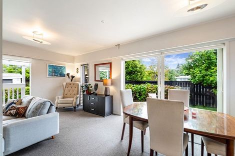 Photo of property in 26 Lauderdale Road, Birkdale, Auckland, 0626