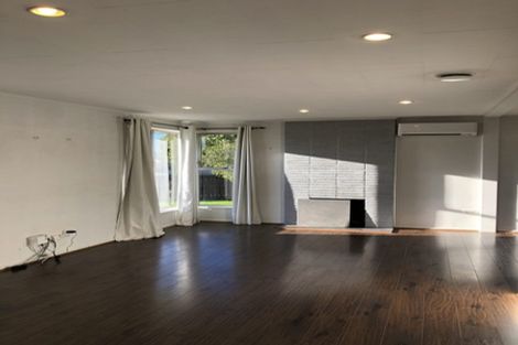 Photo of property in 38 Portadown Avenue, Pakuranga Heights, Auckland, 2010