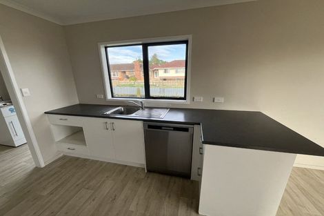 Photo of property in 77 Walmsley Road, Otahuhu, Auckland, 1062