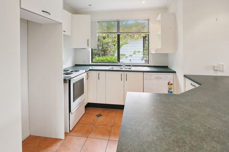 Photo of property in 3 Sasanqua Way, Crofton Downs, Wellington, 6035