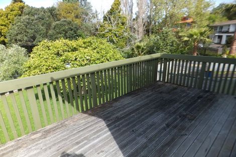 Photo of property in 46 Deuxberry Avenue, Northcote, Auckland, 0627