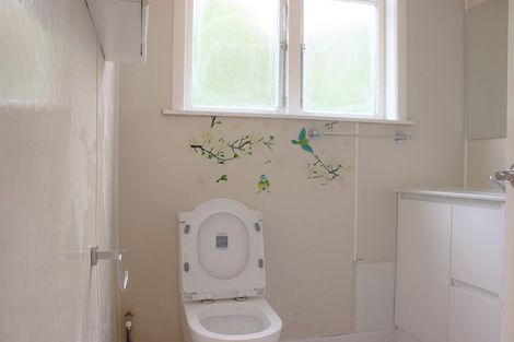 Photo of property in 55 Middlemore Crescent, Papatoetoe, Auckland, 2025