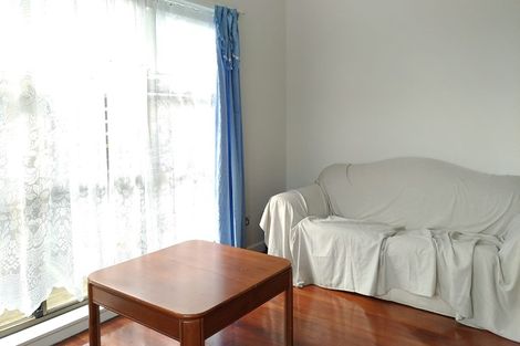 Photo of property in 1 Tyburnia Avenue, Mount Albert, Auckland, 1025