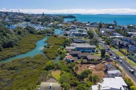 Photo of property in 19 Omana Road, Milford, Auckland, 0620