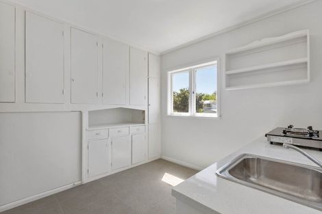 Photo of property in 17a Kereru Street, Henderson, Auckland, 0612