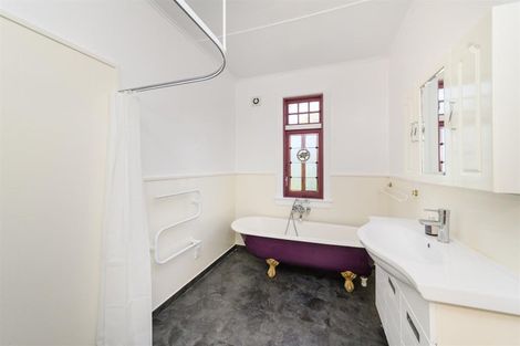 Photo of property in 18 Skerman Street, Marton, 4710