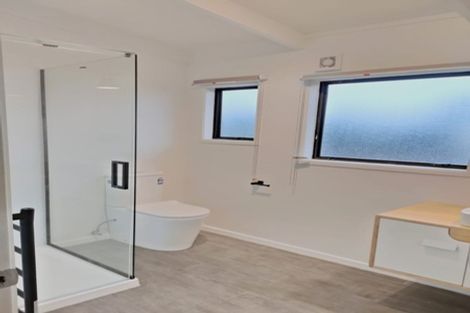 Photo of property in 1/9 Titoki Street, Te Atatu Peninsula, Auckland, 0610