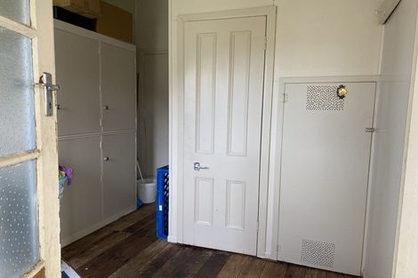 Photo of property in 30 Cambria Street, Hawera, 4610