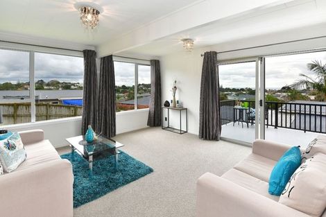 Photo of property in 2/11 Gilshennan Valley, Red Beach, 0932