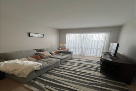 Photo of property in 38 Cooladawson Drive, Flat Bush, Auckland, 2019