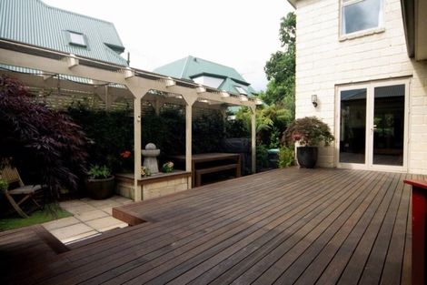 Photo of property in 135 Deans Avenue, Riccarton, Christchurch, 8011