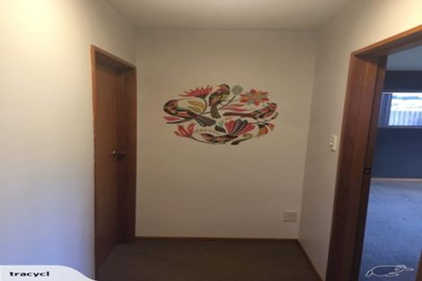 Photo of property in 10 Sunbeam Place, Halswell, Christchurch, 8025