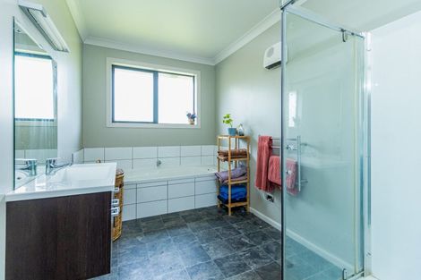 Photo of property in 492 Falvey Road, Levels, Timaru, 7975