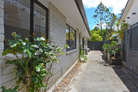 Photo of property in 14 King Charles Drive, Kingsley Heights, Upper Hutt, 5018