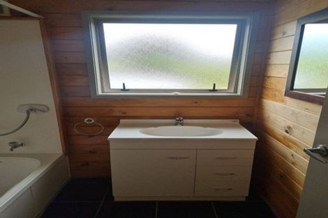 Photo of property in 34 Hitiri Road, Kinloch, Taupo, 3377