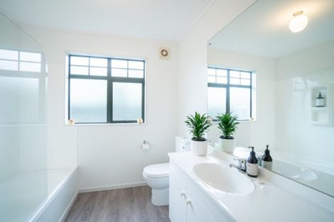 Photo of property in 15 Madison Avenue, Milson, Palmerston North, 4414