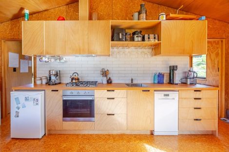 Photo of property in 73 Mangakuri Road, Kairakau, Havelock North, 4295