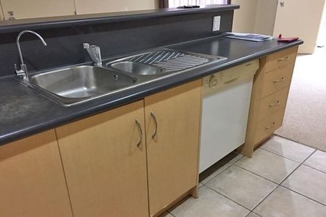 Photo of property in 1/4 Charlenne Close, Ranui, Auckland, 0612