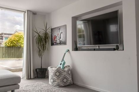 Photo of property in 2/61 Forrest Hill Road, Milford, Auckland, 0620