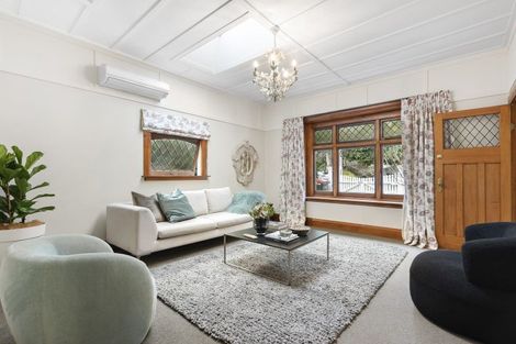 Photo of property in 22 Matipo Street, Eastbourne, Lower Hutt, 5013