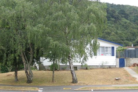 Photo of property in 166 California Drive, Totara Park, Upper Hutt, 5018