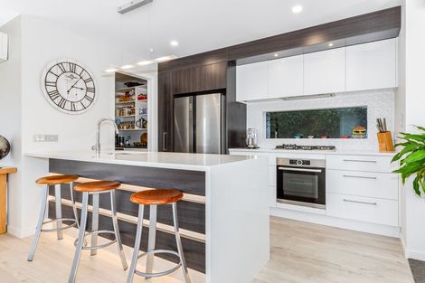 Photo of property in 187 Navigation Drive, Whitby, Porirua, 5024