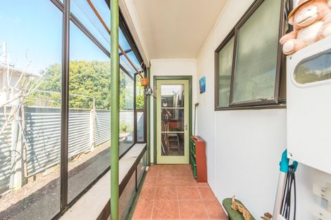 Photo of property in 9 Kawatiri Avenue, Gonville, Whanganui, 4501