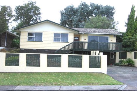 Photo of property in 100 Farquhar Road, Glendene, Auckland, 0602
