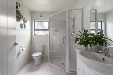 Photo of property in 28b Muricata Avenue, Mount Maunganui, 3116