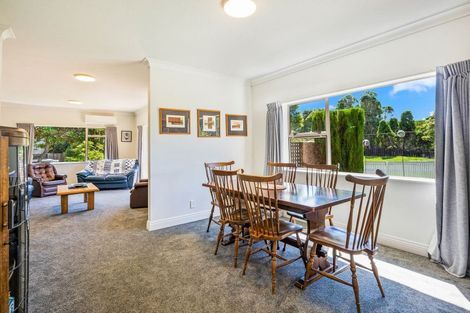 Photo of property in 214 Te Moana Road, Waikanae, 5036