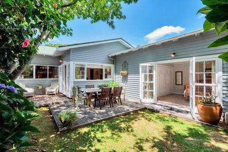 Photo of property in 15 Duders Avenue, Devonport, Auckland, 0624