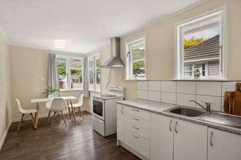 Photo of property in 1/5 Kowhai Street, Naenae, Lower Hutt, 5011