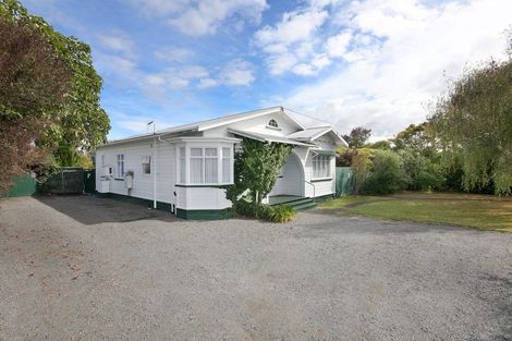 Photo of property in 16 Lyon Street, Marton, 4710