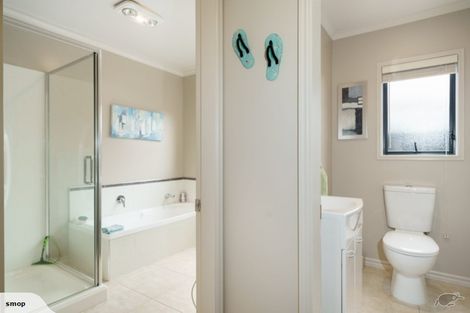 Photo of property in 18 Ohope Place, Papamoa Beach, Papamoa, 3118