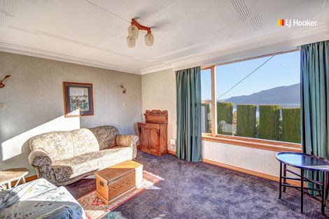 Photo of property in 34 Bayne Terrace, Macandrew Bay, Dunedin, 9014