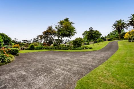 Photo of property in 218 Henwood Road, Paraite, New Plymouth, 4372