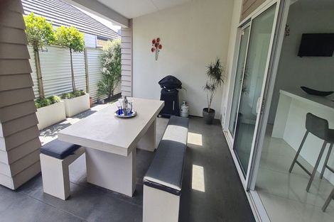 Photo of property in 16 Egmont Street, Patea, 4520