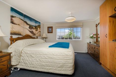 Photo of property in 18 Mcentee Road, Waitakere, Auckland, 0816