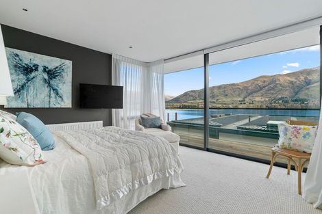 Photo of property in 12 Bay Rise, Wanaka, 9305