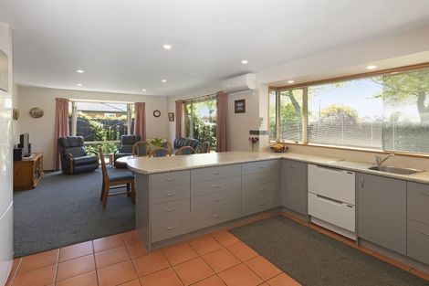 Photo of property in 25 Chesterfield Mews, Russley, Christchurch, 8042