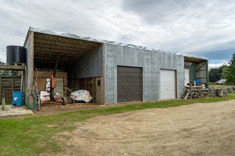 Photo of property in 75 Lockharts Road, Waitahuna, Lawrence, 9593