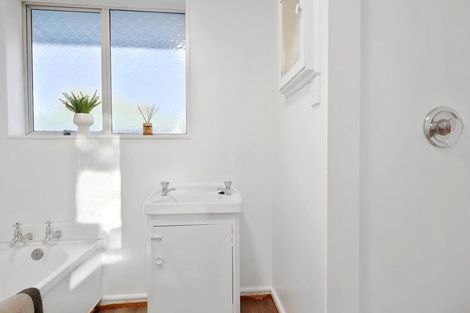 Photo of property in 26 Shetland Street, Woolston, Christchurch, 8062