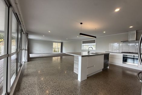 Photo of property in 18 Banks Boulevard, Whitby, Porirua, 5024