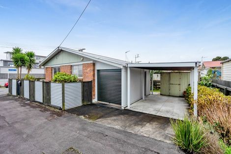 Photo of property in 13 Kowhai Street, Strandon, New Plymouth, 4312