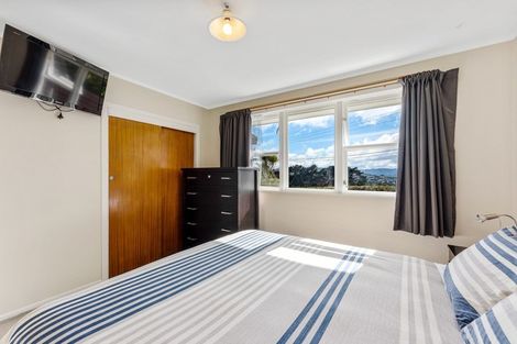 Photo of property in 3 Bermer Road, Belmont, Lower Hutt, 5010