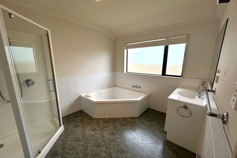Photo of property in 142a Gloucester Street, Taradale, Napier, 4112