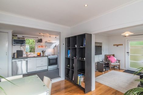 Photo of property in 92 Duncan Terrace, Kilbirnie, Wellington, 6022