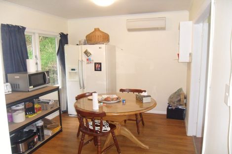 Photo of property in 1/144 Nicholson Road, Khandallah, Wellington, 6035